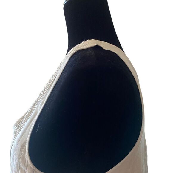 Victoria's Secret White Sleeveless Short Dress - Picture 6 of 10